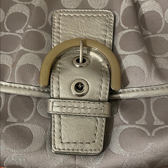 Coach SoHo 2012 Silver and Gray Signature shoulder bag, metallic - Picture 14 of 16